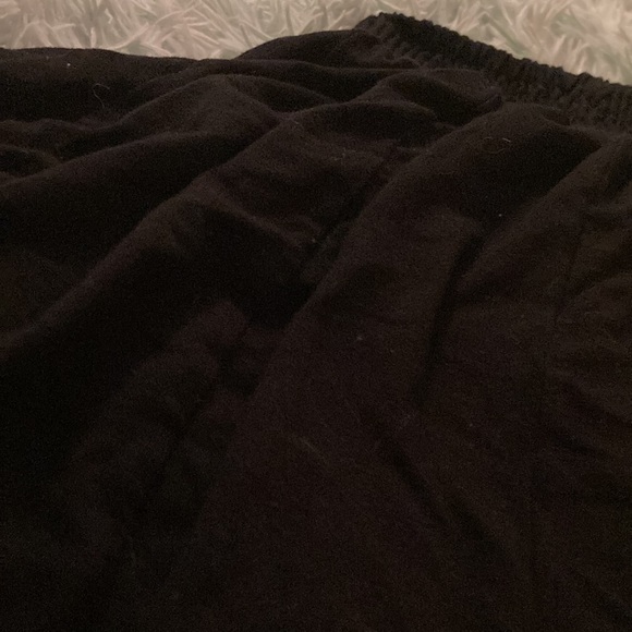 Cute short black skirt - Picture 4 of 5